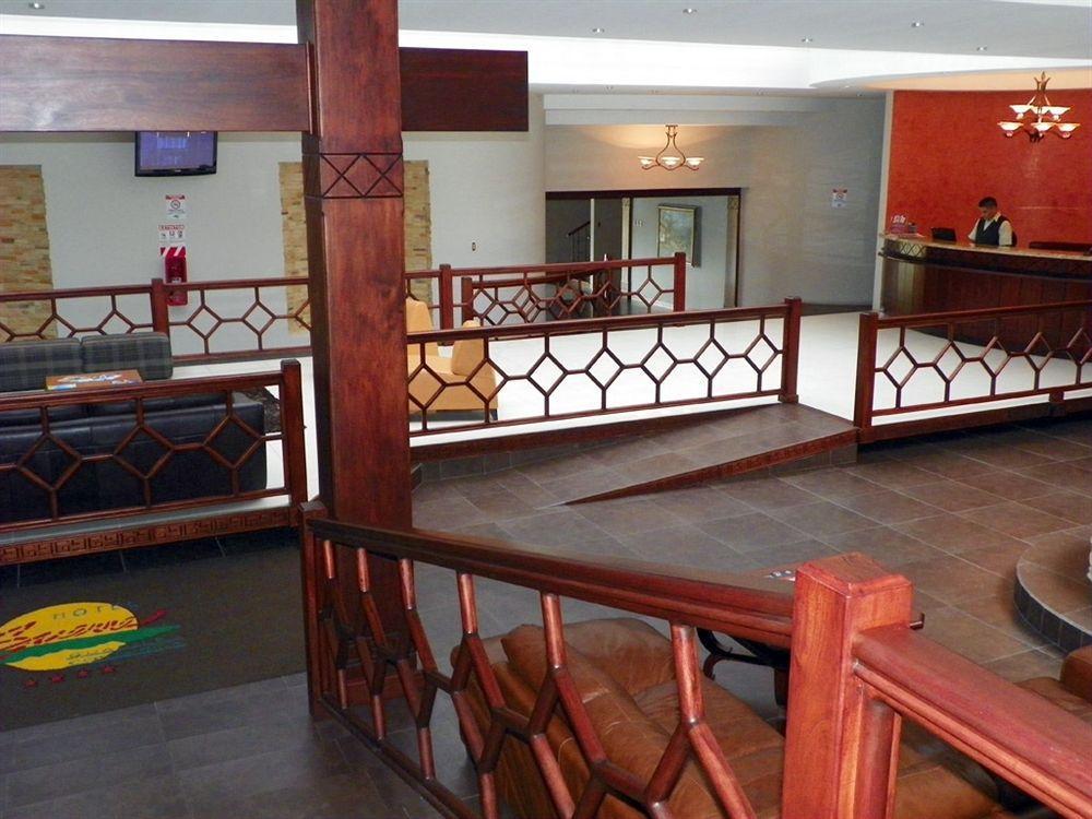 Hotel Suerre Guápiles 外观 照片