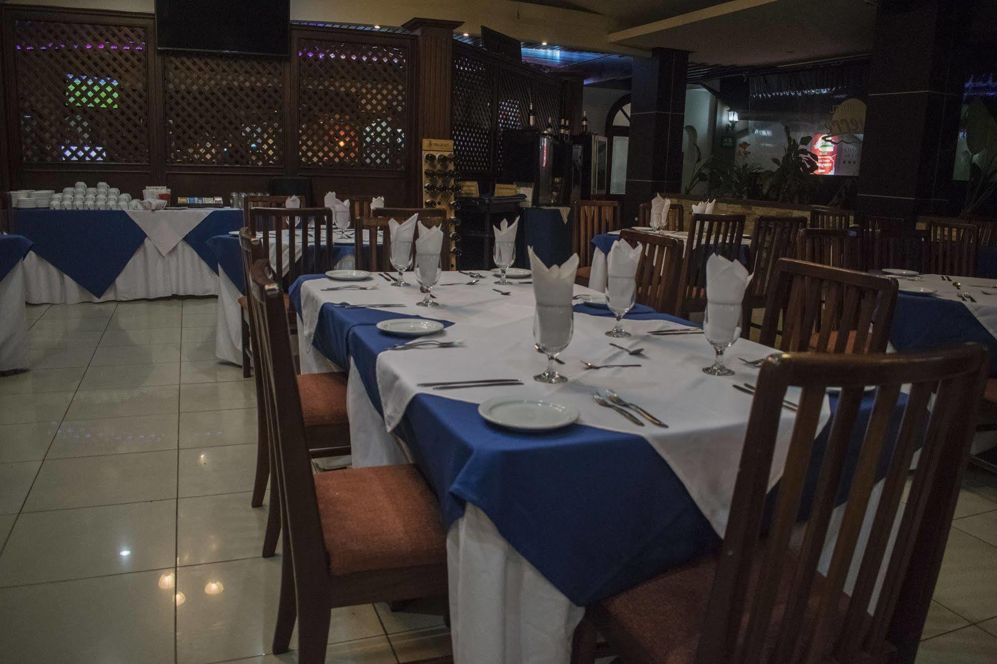 Hotel Suerre Guápiles 外观 照片
