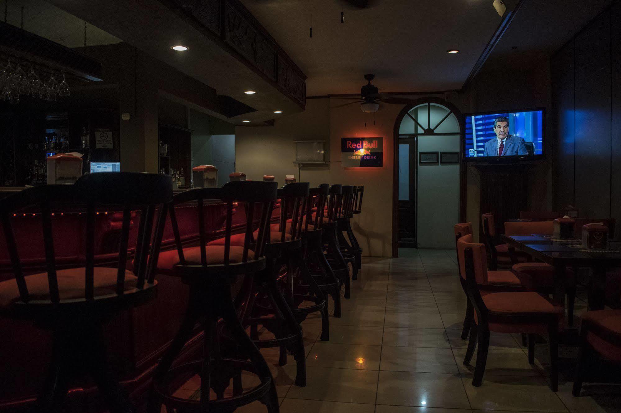 Hotel Suerre Guápiles 外观 照片